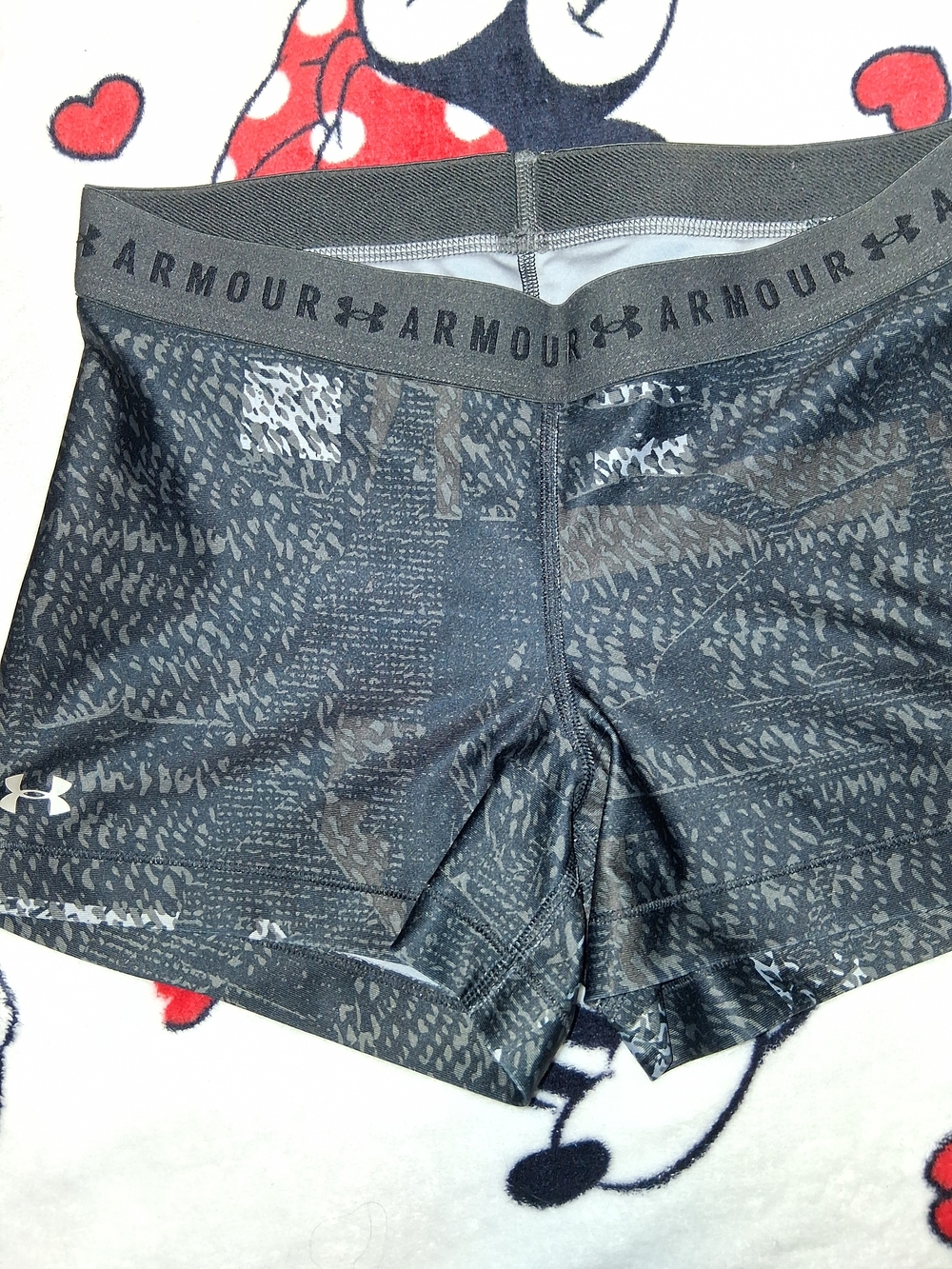 Under Armour Women's Dark Gray Patterned Compression Bike Shorts